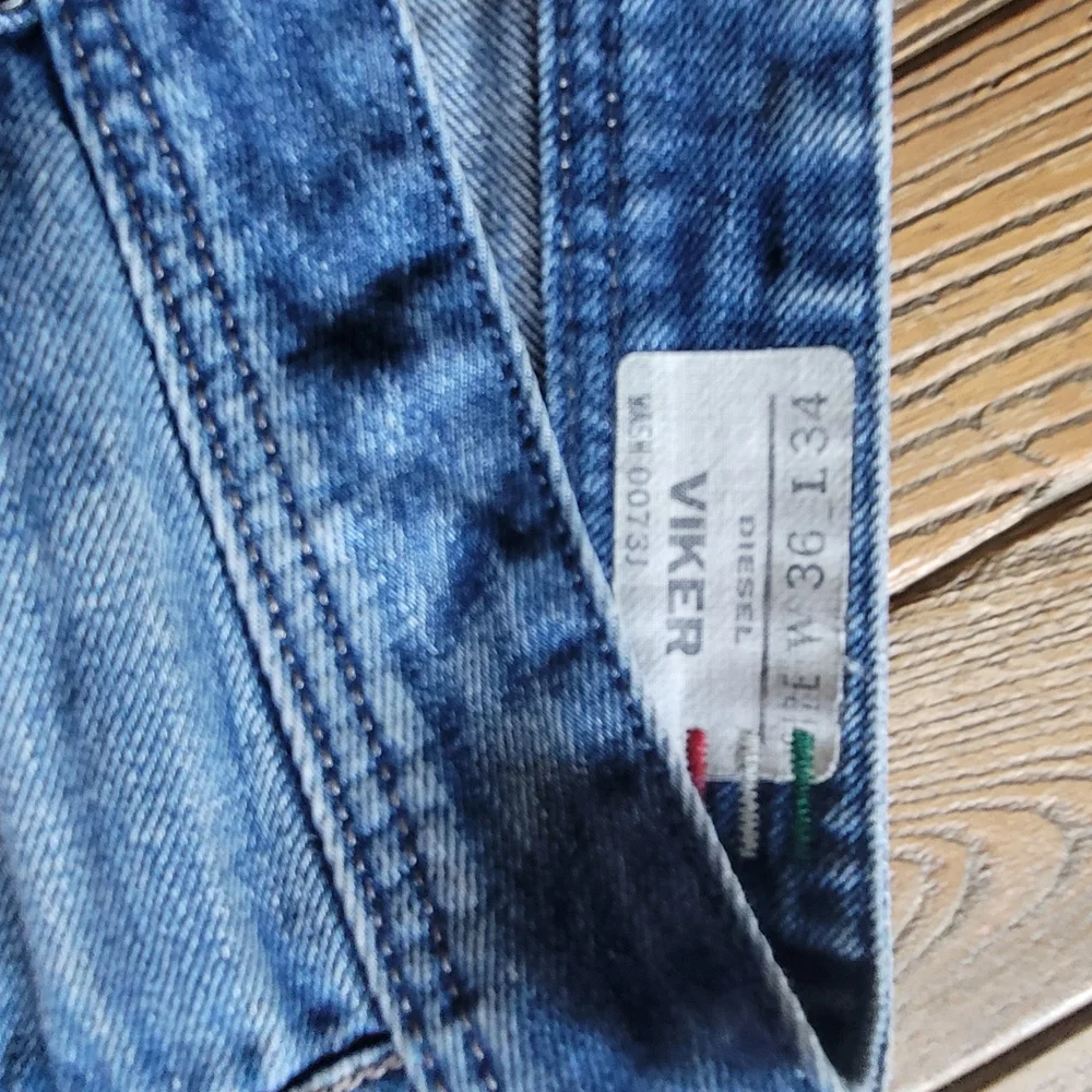 Diesel Viker Men's Dark Blue Distressed Slim Jean - Picture 3 of 3